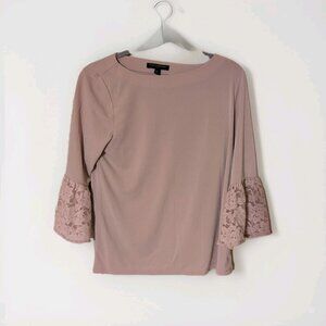 Banana Republic Crepe Lace-Sleeve Top Women’s Small Pink Long Sleeve